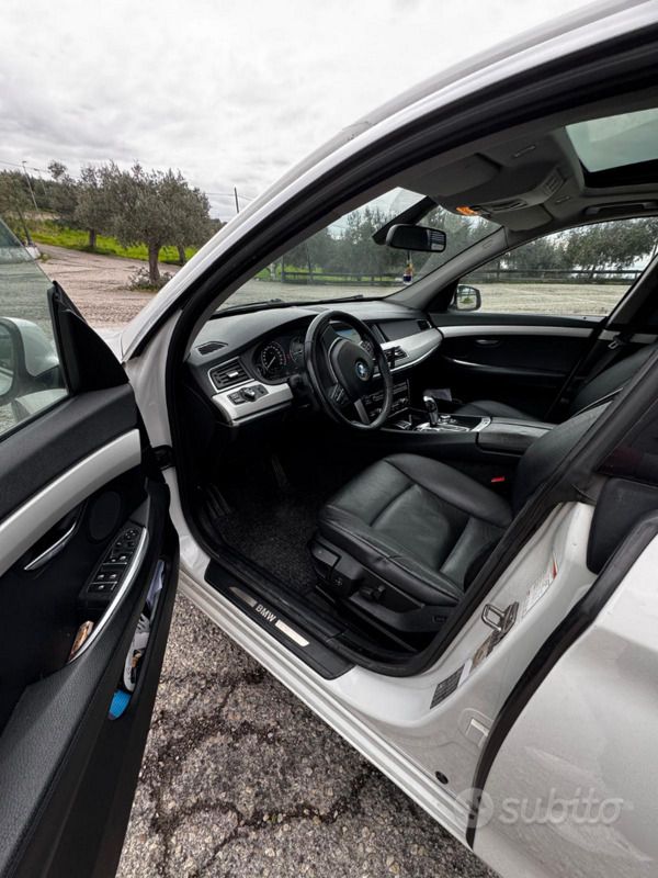 Bianco Usata 2012 BMW 530 Gran Turismo Tre volumi | 9500 € - Immagine 1/4