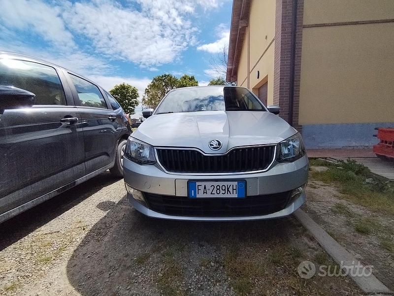 Usata Skoda Fabia 70 CV (51 kW) 2015 Grigio Berlina