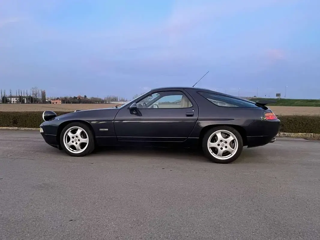 Usata Porsche 928 320 CV (235 kW) 1987 Coupé