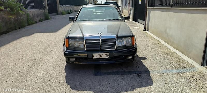 Grigio Usata 1991 Mercedes 200 Coupé | 5500 € - Immagine 1/4