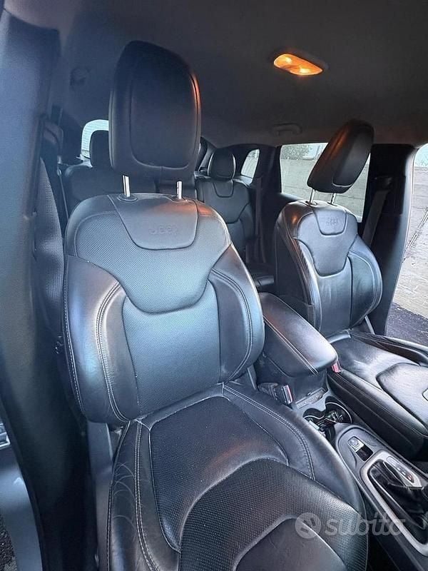 Usata Jeep Cherokee 200 CV (147 kW) 2016 SUV