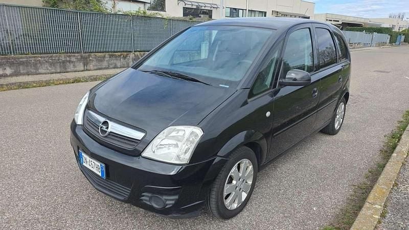 Usata Opel Meriva Cosmo 105 CV (77 kW) 2008 Other Monovolume