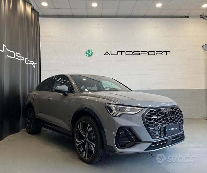 Usata Audi Q3 Sportback S-Line 150 CV (110 kW) 2023 Grigio SUV