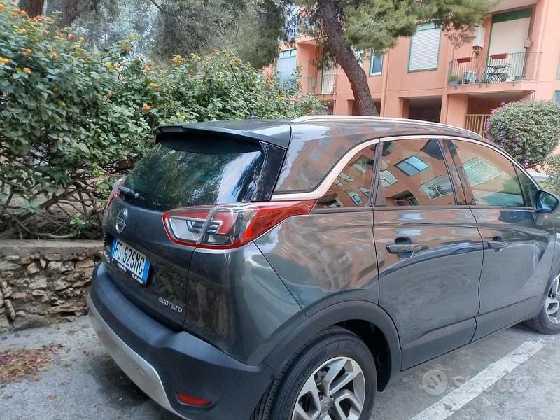 Usata Opel Crossland 2018 Grigio SUV