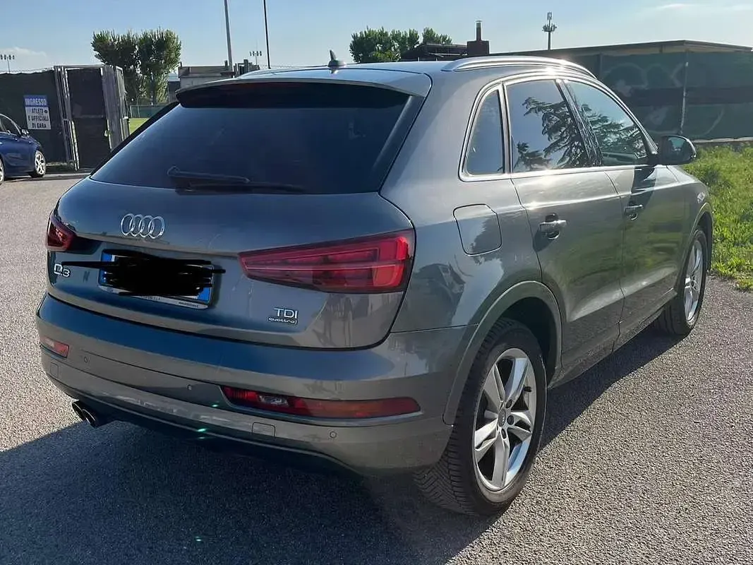 Usata Audi Q3 Business 150 CV (110 kW) 2015 Grigio SUV