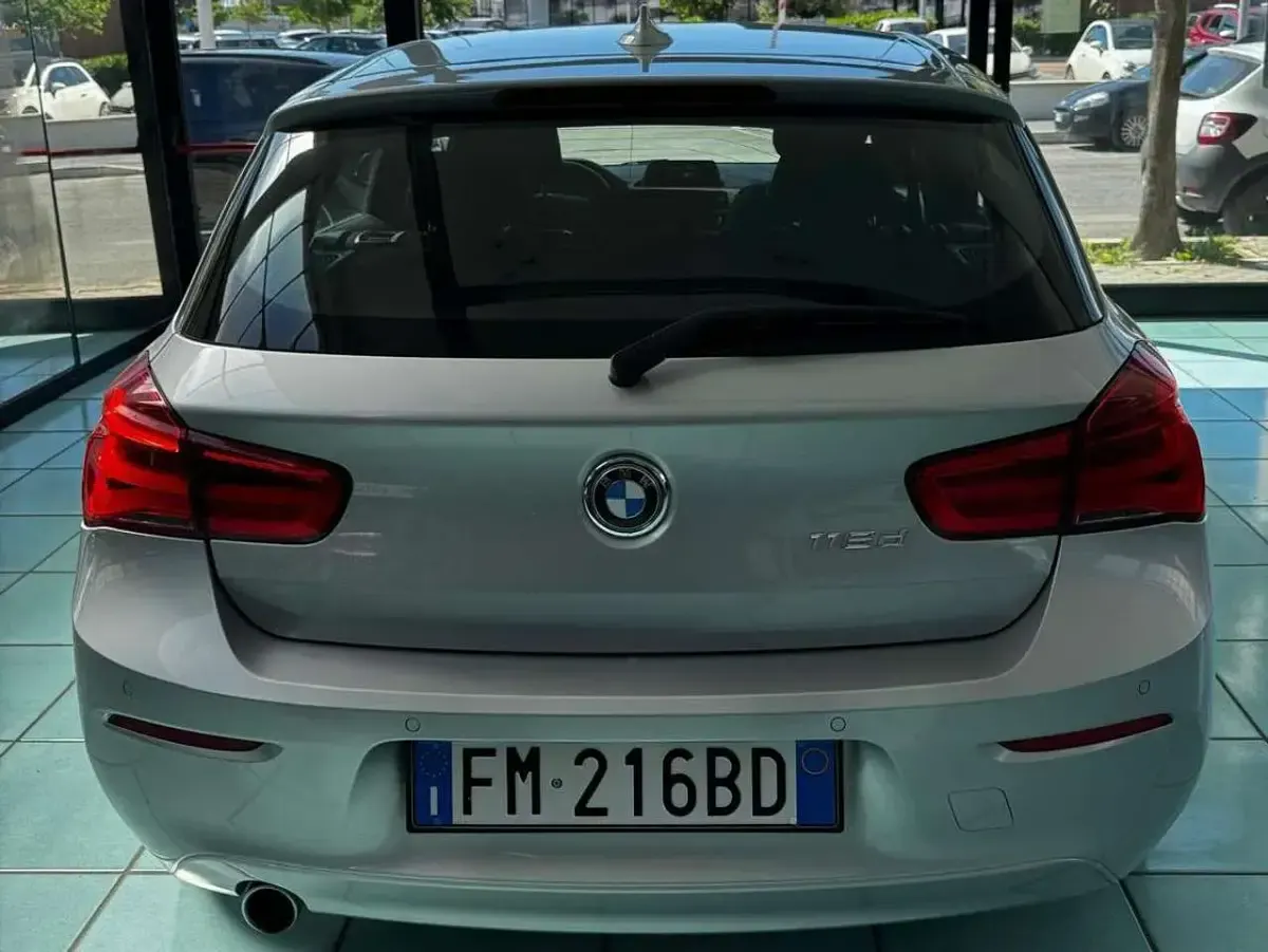 Usata BMW 116 116 CV (85 kW) 2017 Argento Utilitaria