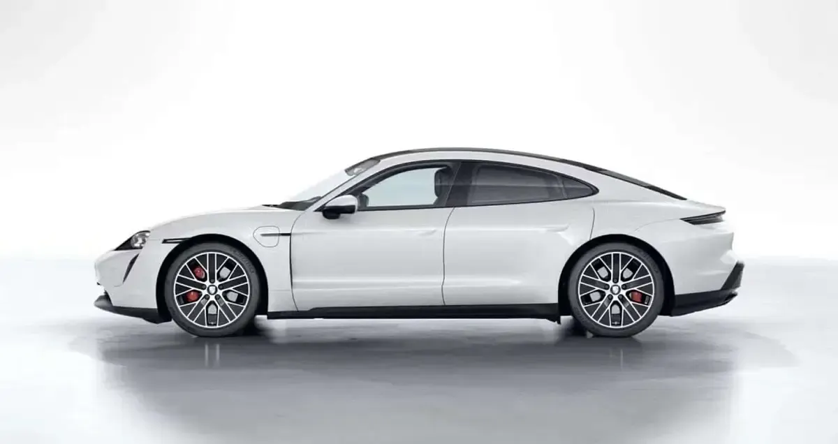 Usata Porsche Taycan 4S Performance Package 419 kW (571 CV) 2023 Bianco Berlina