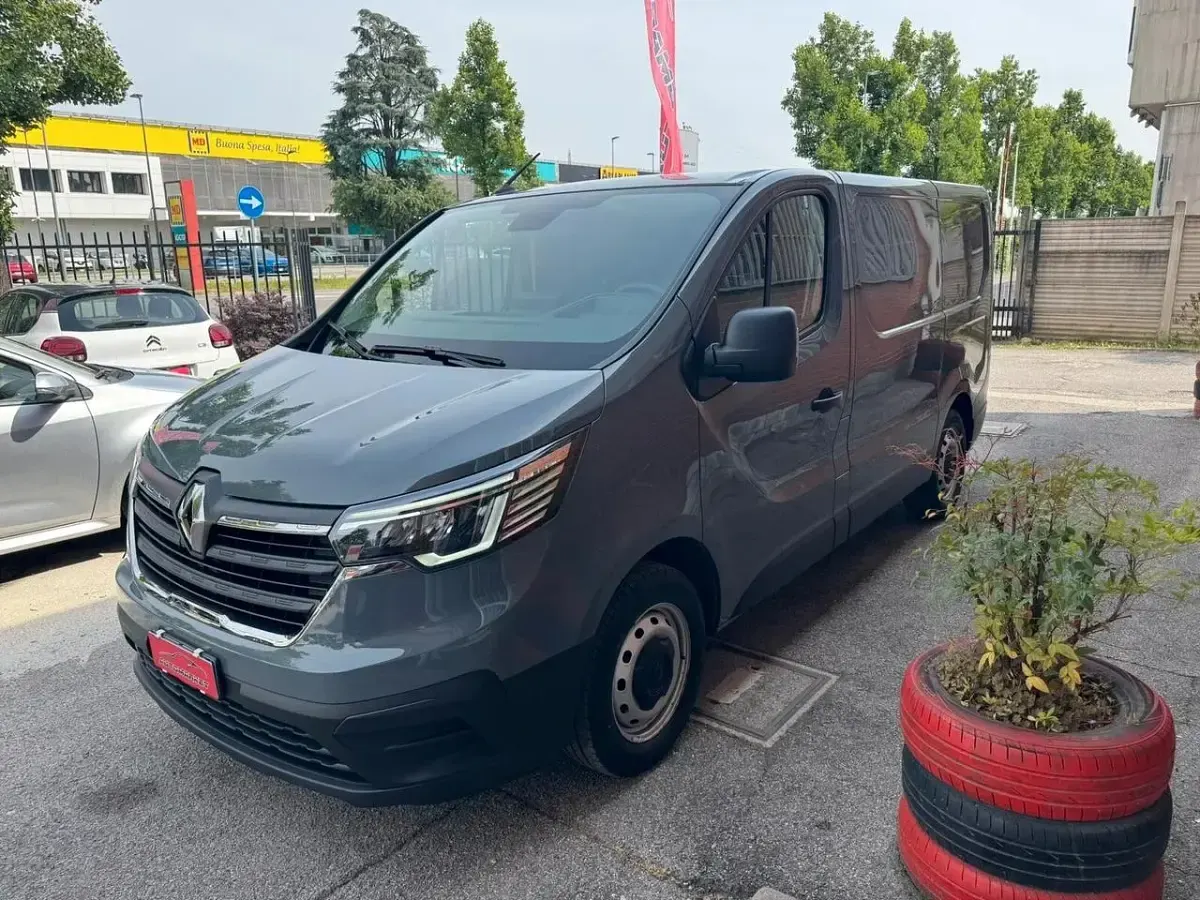 Usata Renault Trafic 110 CV (80 kW) 2022 Bianco