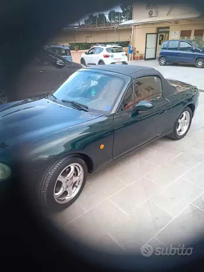 Usata Mazda MX5 110 CV (80 kW) 2001 Cabrio