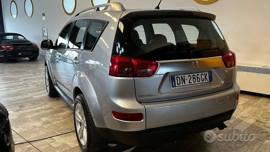 Käytetty Peugeot 4007 156 HP (114 kW) 2008 Harmaa Katumaasturi