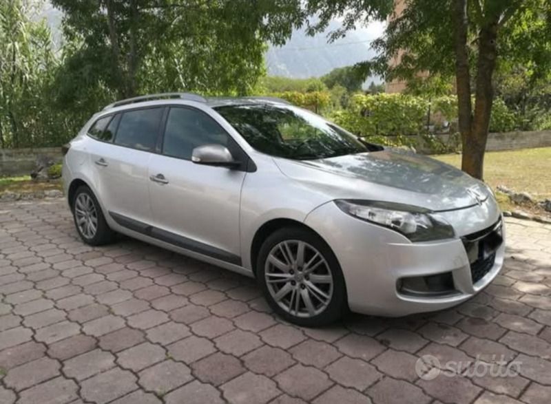 Grigio Usata 2012 Renault Mégane GT Line GT-Line Station wagon | 5000 € (Buon prezzo) - Immagine 1/4
