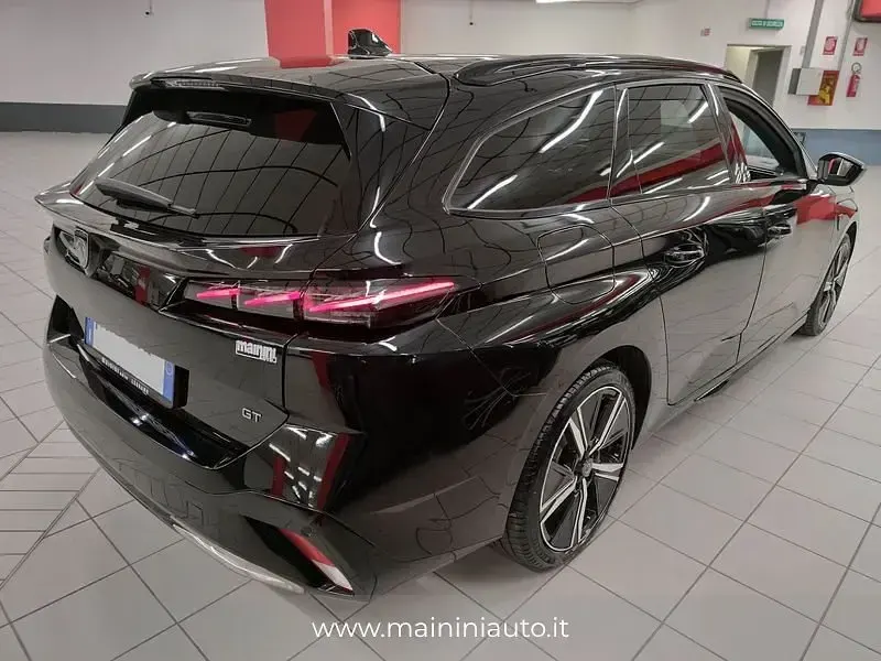 Usata Peugeot 308 GT 131 CV (96 kW) 2024 Nero Station wagon