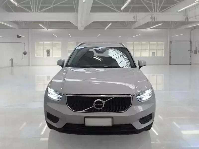 Usata Volvo XC40 Momentum 129 CV (94 kW) 2021 SUV