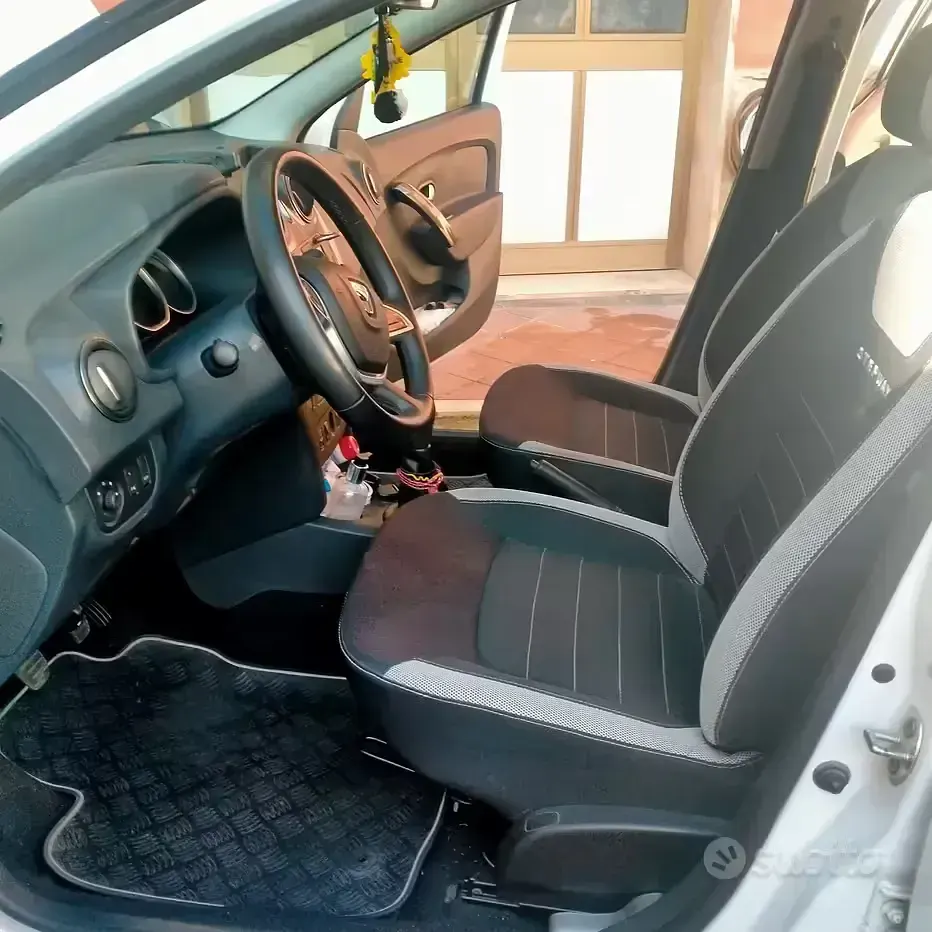 Usata Dacia Sandero Stepway 2017 Bianco Berlina