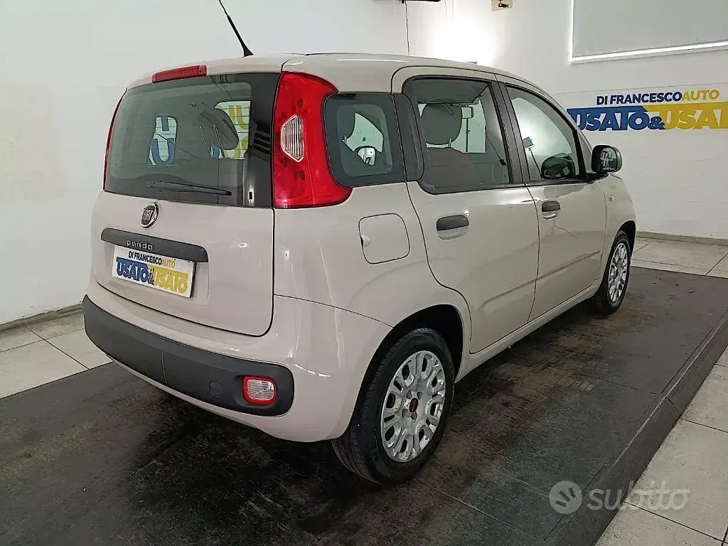 Usata Fiat Panda Easy 95 CV (69 kW) 2017 Beige metallizzato Utilitaria