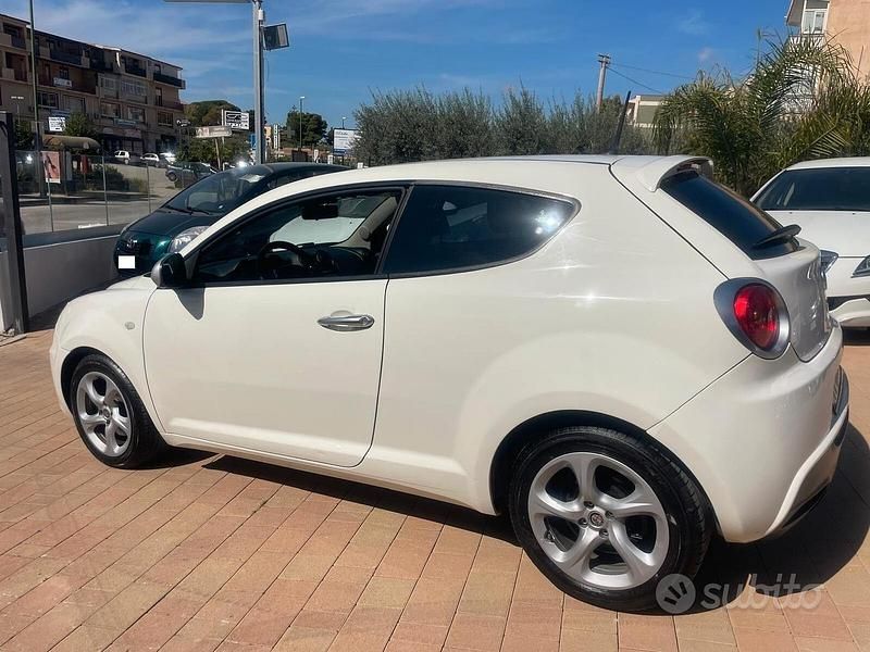 Gebraucht Alfa Romeo MiTo 95 PS (69 kW) 2018 Weiß Kleinwagen