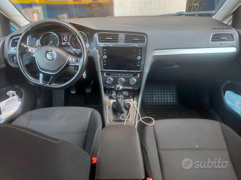 Usata VW Golf VII Highline 116 CV (85 kW) 2018 Nero