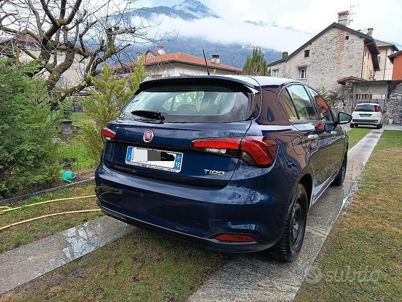 Usata Fiat Tipo 120 CV (88 kW) 2019 Blu Berlina