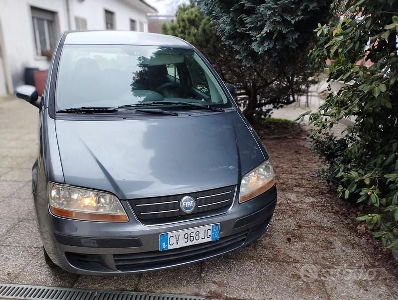 Usata Fiat Idea 2006 Grigio Monovolume