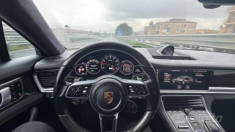 Usata Porsche Panamera Turbo 550 CV (404 kW) 2018 Grigio Berlina