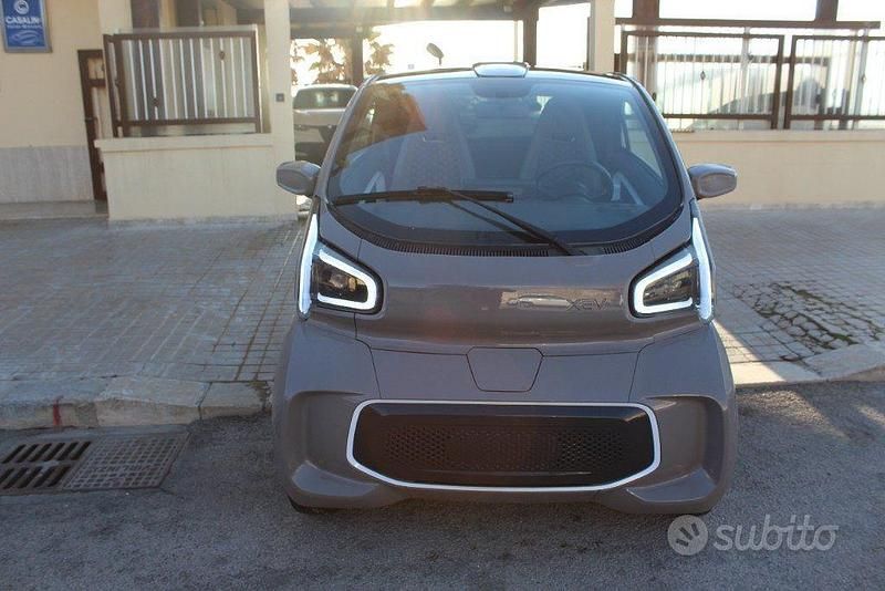 Usata XEV Yoyo 2023 Marrone Utilitaria