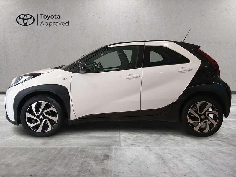 Usata Toyota Aygo X Trend 72 CV (52 kW) 2023 Bianco SUV