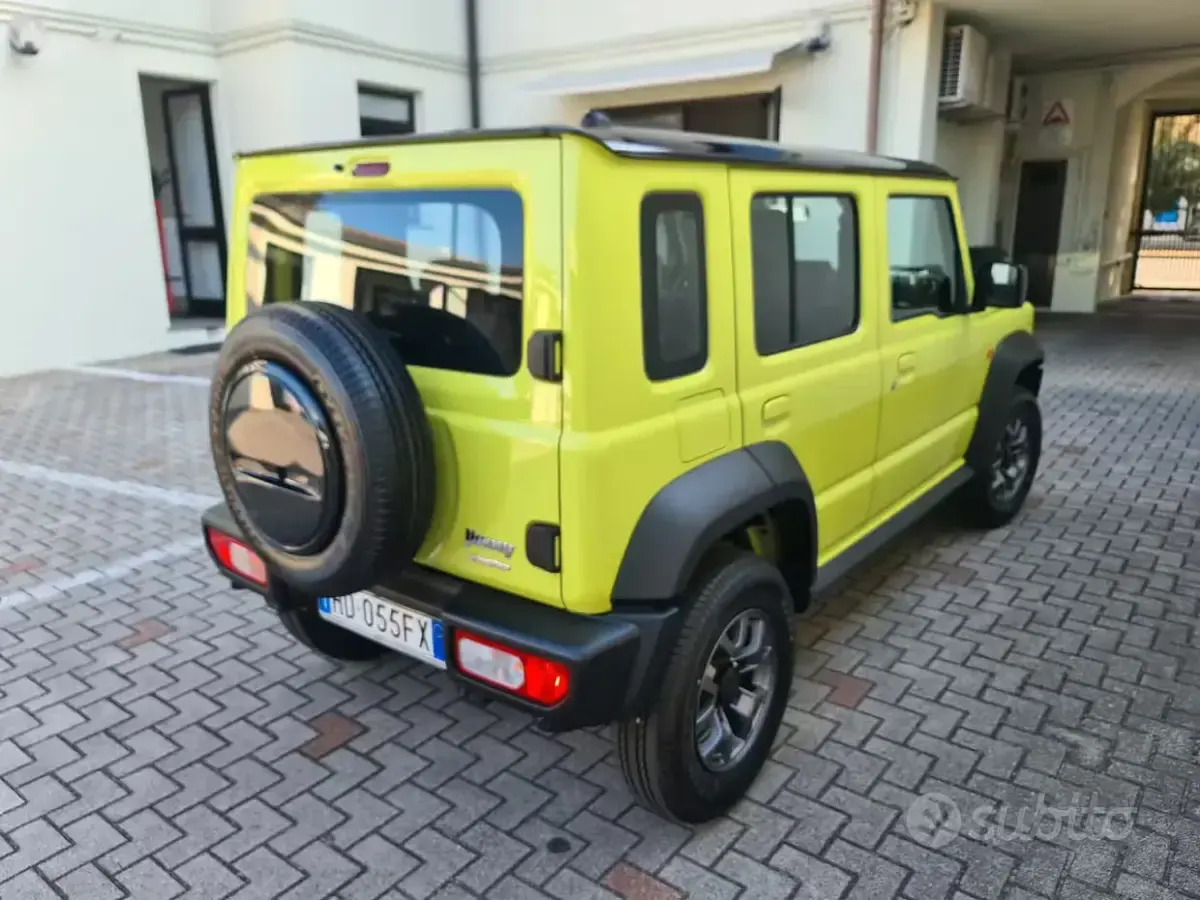 Nuova Suzuki Jimny GLX 102 CV (75 kW) 2026 Giallo SUV