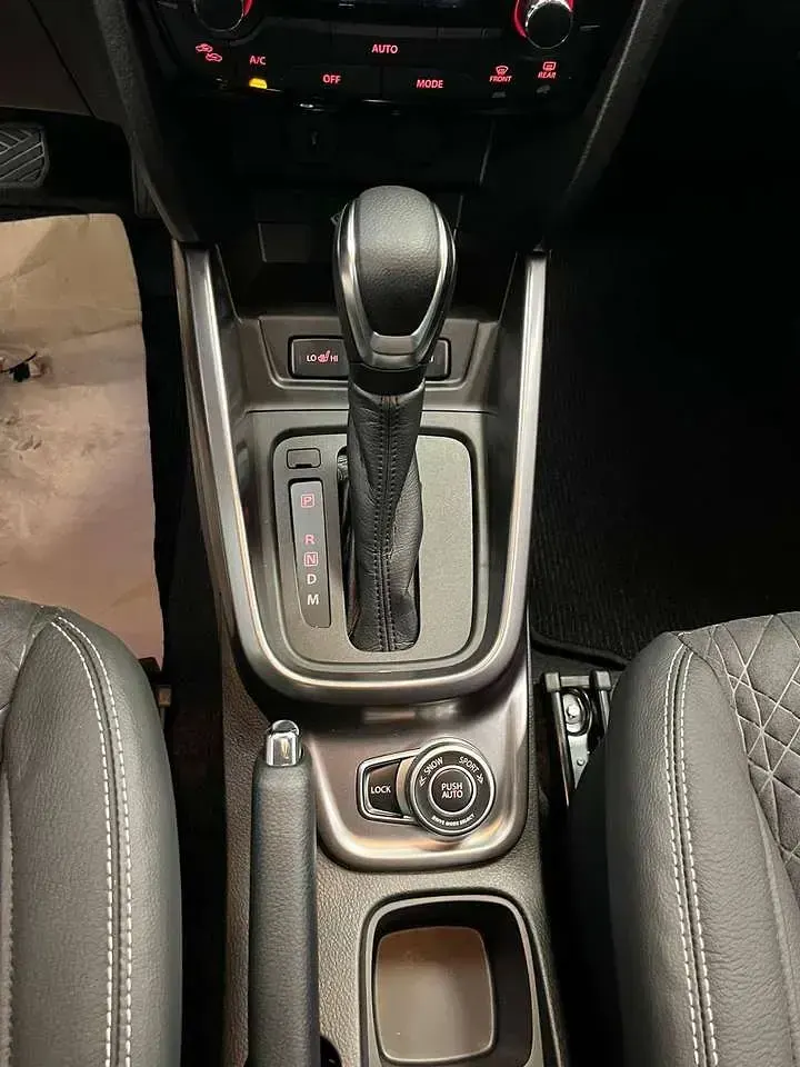 Nuova Suzuki Vitara 110 CV (80 kW) 2026 Rosso SUV