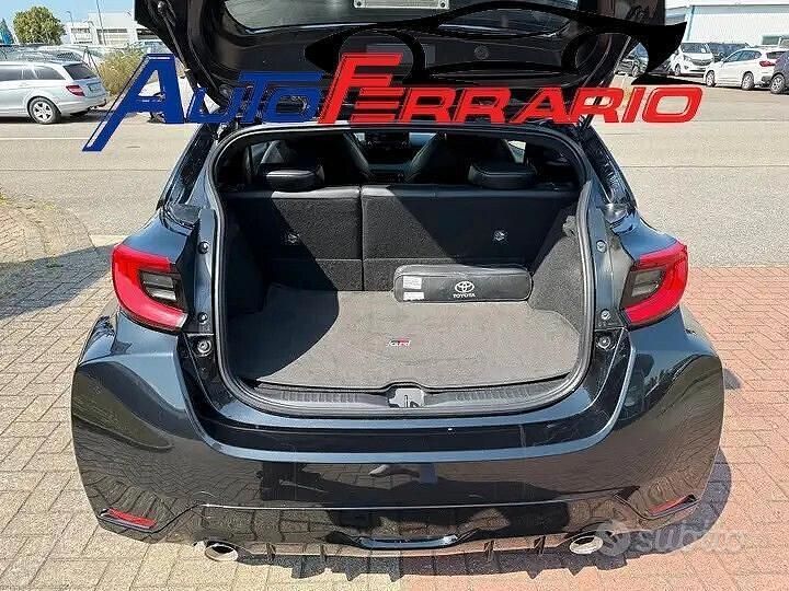 Usata Toyota Yaris 261 CV (191 kW) 2021 Nero Utilitaria