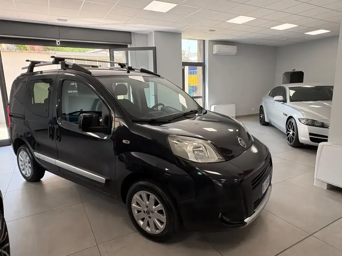Usata Fiat Qubo Trekking 95 CV (69 kW) 2013 Nero Monovolume