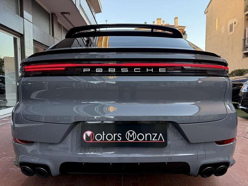 Grigio Usata 2024 Porsche Cayenne Coupe Sport Coupé | 115.500 € (Buon prezzo) - Immagine 1/4