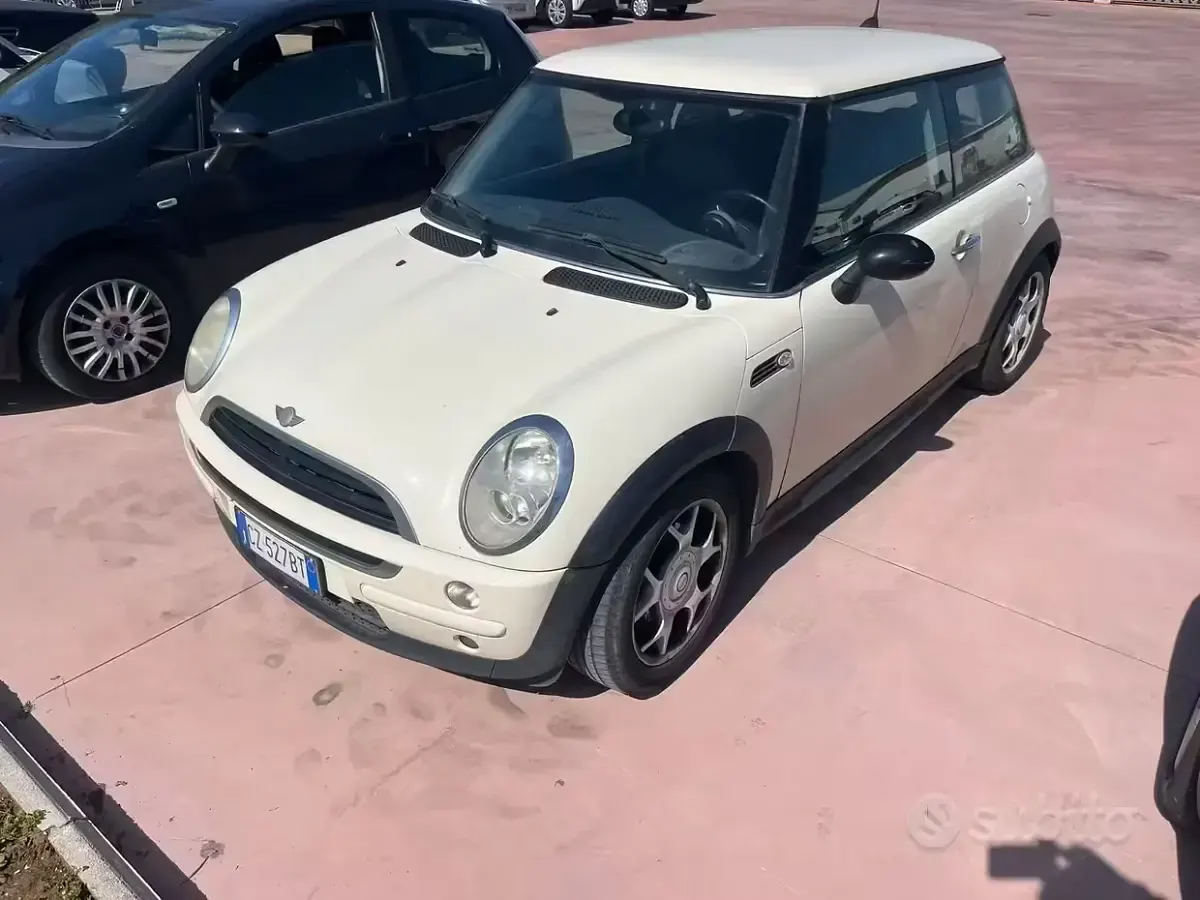 Usata Mini One D 88 CV (64 kW) 2006 Bianco Utilitaria