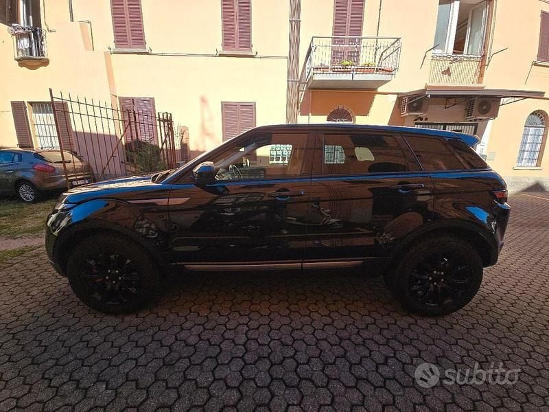 Usata Land Rover Range Rover evoque 150 CV (110 kW) 2018 Nero SUV