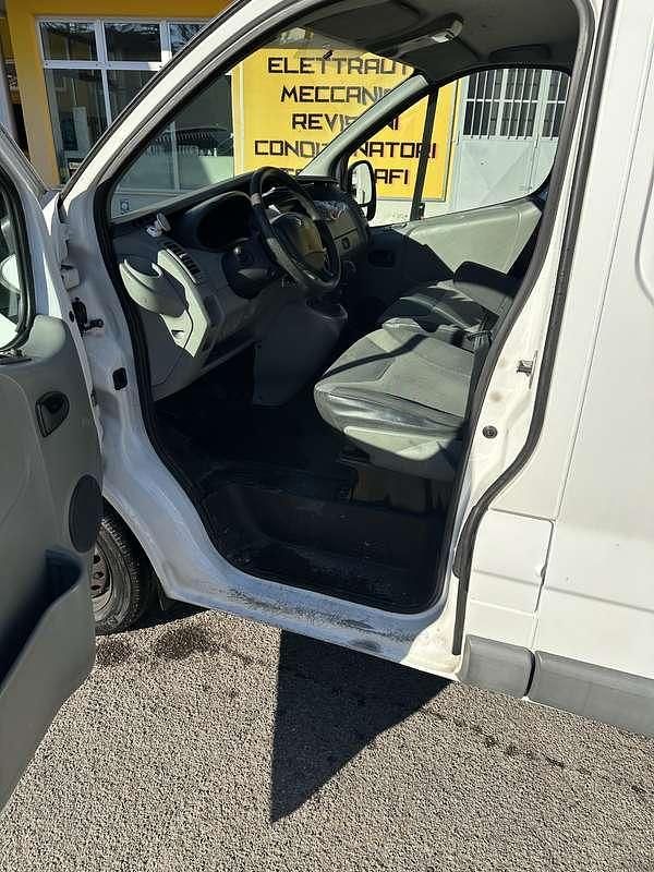 Usata Renault Trafic 122 CV (89 kW) 2012 Monovolume