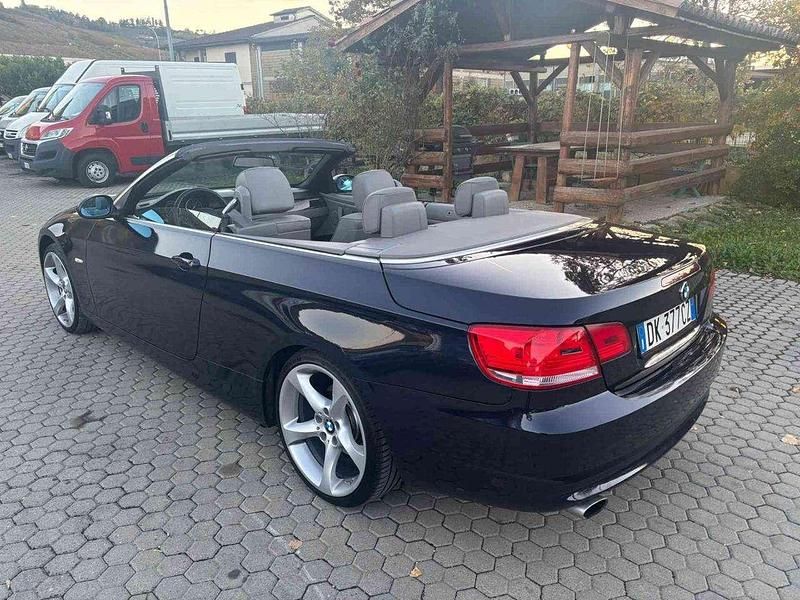 Usata BMW 320 Cabriolet 170 CV (125 kW) 2007 Blu Cabrio
