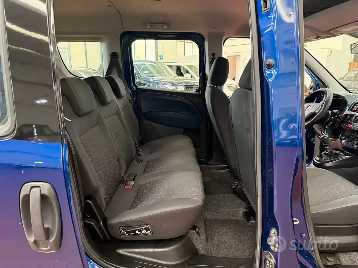 Usata Fiat Doblò Dynamic 120 CV (88 kW) 2012 Bluazzurro Monovolume
