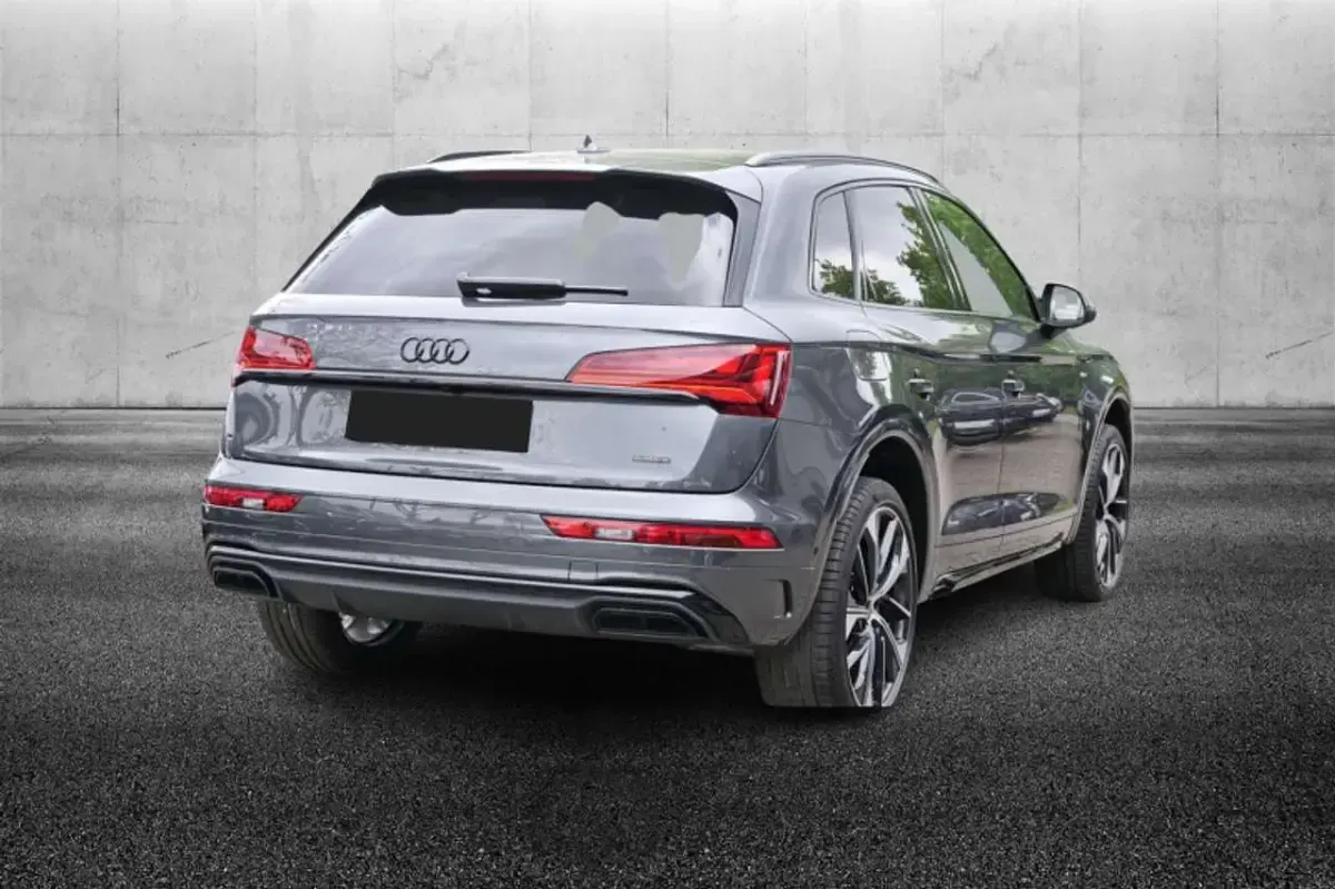 Usata Audi Q5 S-Line 265 CV (194 kW) 2023 Grigio SUV