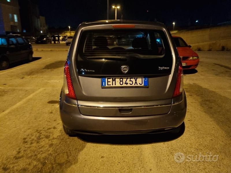 Usata Lancia Musa 95 CV (69 kW) 2011 Monovolume