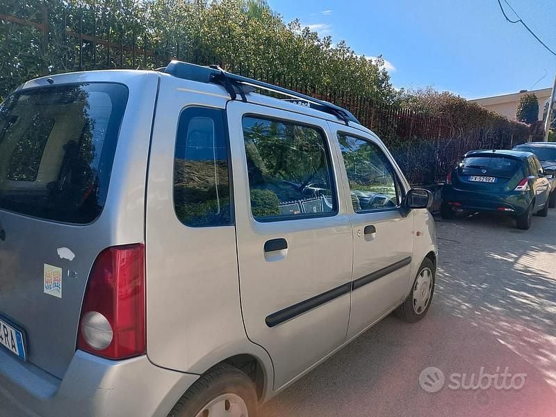 Usata Opel Agila 60 CV (44 kW) 2006 Grigio Utilitaria