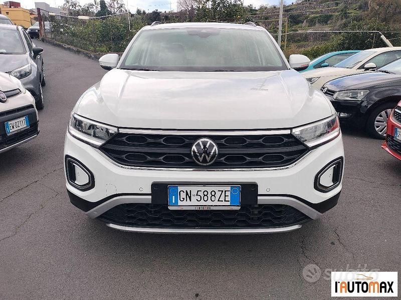 Usata VW T-Roc Style 150 CV (110 kW) 2023 Bianco SUV