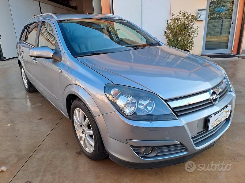 Usata Opel Astra Enjoy 2008 Grigio Station wagon