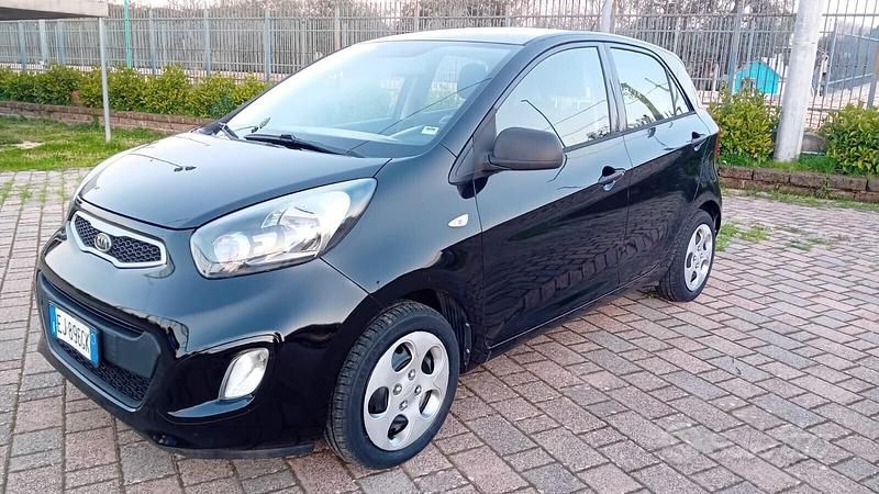 Usata Kia Picanto City 69 CV (50 kW) 2011 Nero Utilitaria