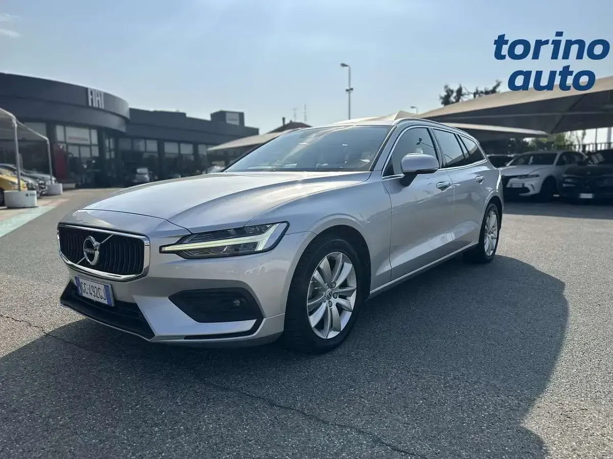 Usata Volvo V60 Business Edition 150 CV (110 kW) 2020 Grigio Station wagon