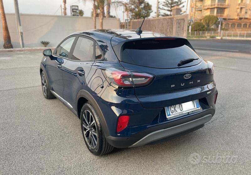 Usata Ford Puma Titanium 125 CV (91 kW) 2022 Blu SUV