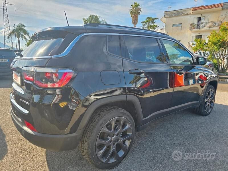 Usata Jeep Compass Limited 140 CV (102 kW) 2017 Nero SUV