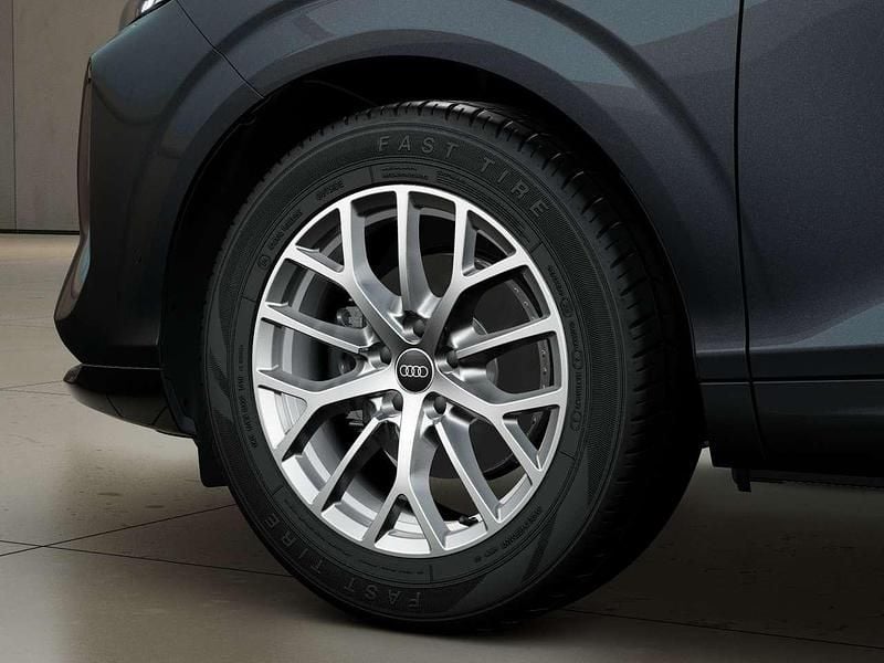 Nuova Audi Q3 150 CV (110 kW) 2026 Grigio tambora metallico SUV