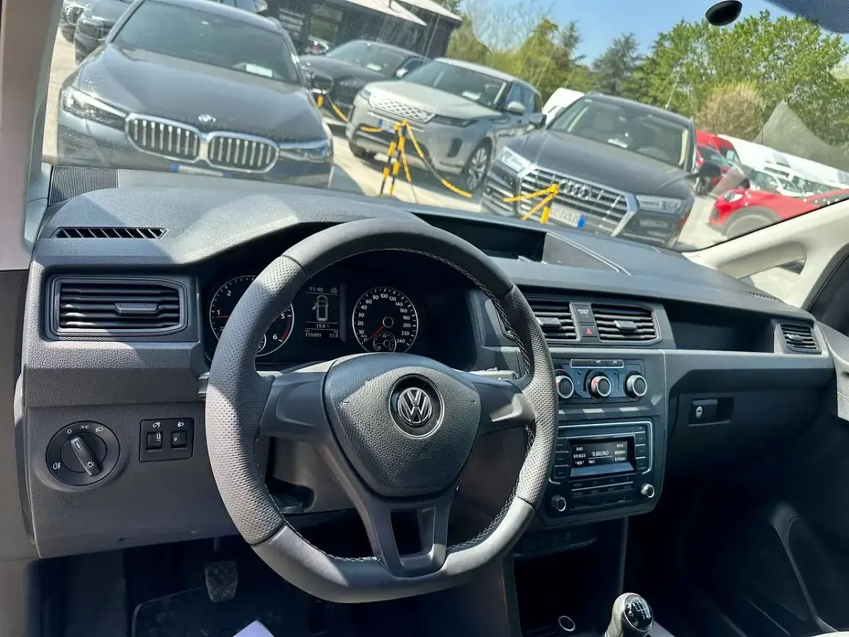 Usata VW Caddy 122 CV (89 kW) 2020 Bianco Monovolume