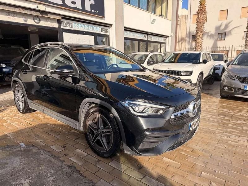 Usata Mercedes GLA200 Premium Plus 150 CV (110 kW) 2021 Nero SUV