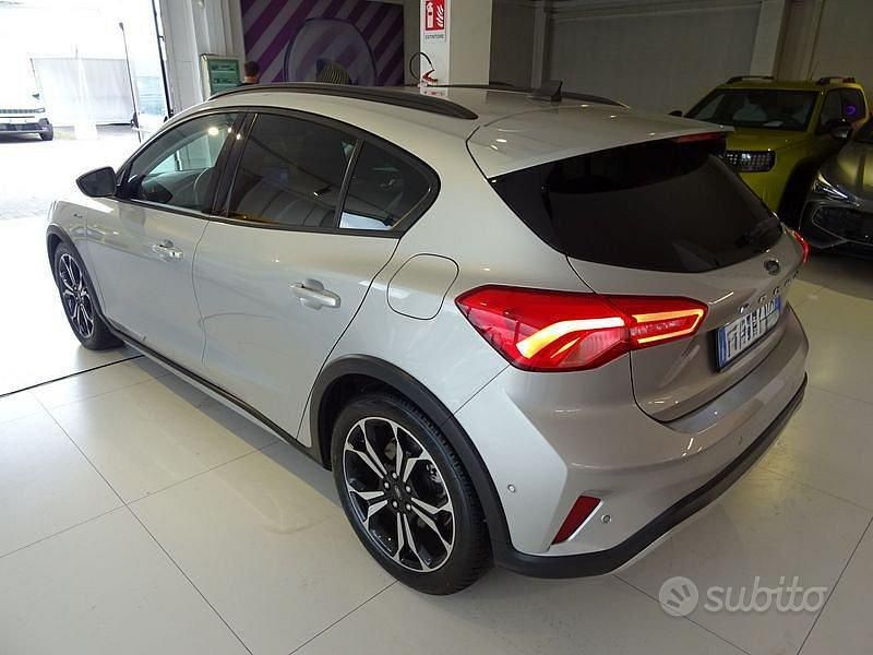 Usata Ford Focus Active 120 CV (88 kW) 2019 Grigio Berlina
