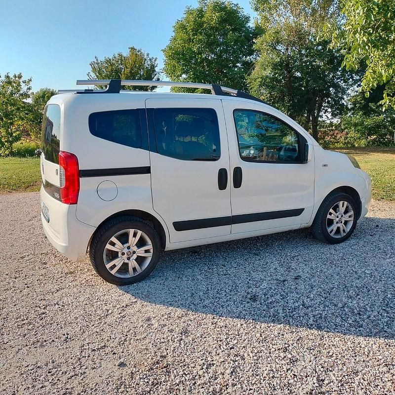 Usata Fiat Qubo Trekking 77 CV (56 kW) 2016 Bianco Monovolume
